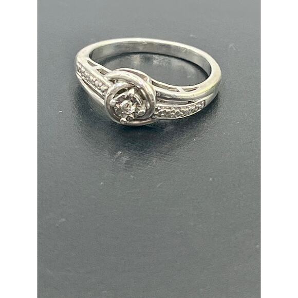 Sterling Silver Diamond Love Knot Promise Ring Size 8 with Accent Stones 3.15 - Picture 9 of 11